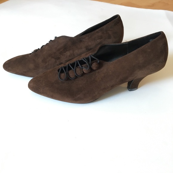 American Eagle brown suede size 6 1/2 small heel Mary Poppins style - Picture 2 of 5